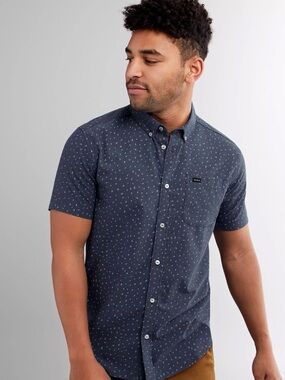 RVCA Navy Short-Sleeve  geometric triangle Button-Down Shirt with Micro Print